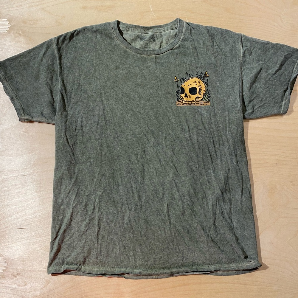 Thrift Shop Exchange Men's Green Graphic T-Shirt Large (PC)